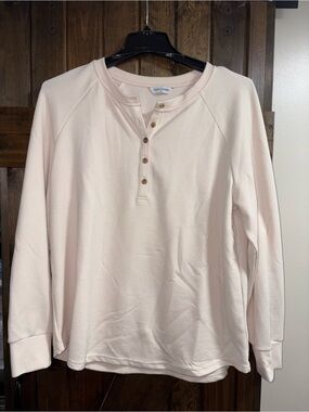 NWOT Pretty Garden Soft Cream Henley Thermal Top